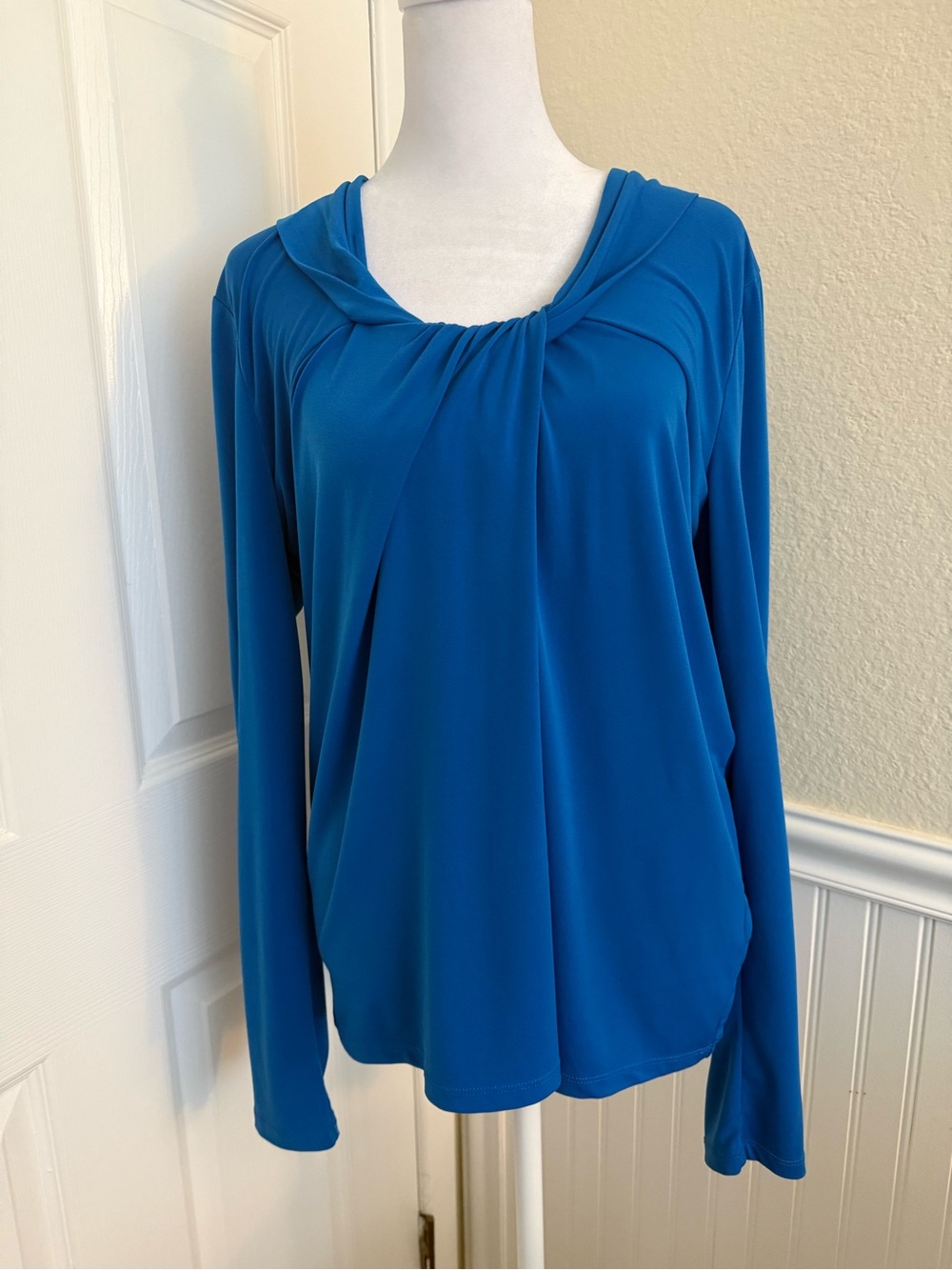 Kenneth Cole Reaction Royal-Blue Twist Neck Long Sleeve Blouse